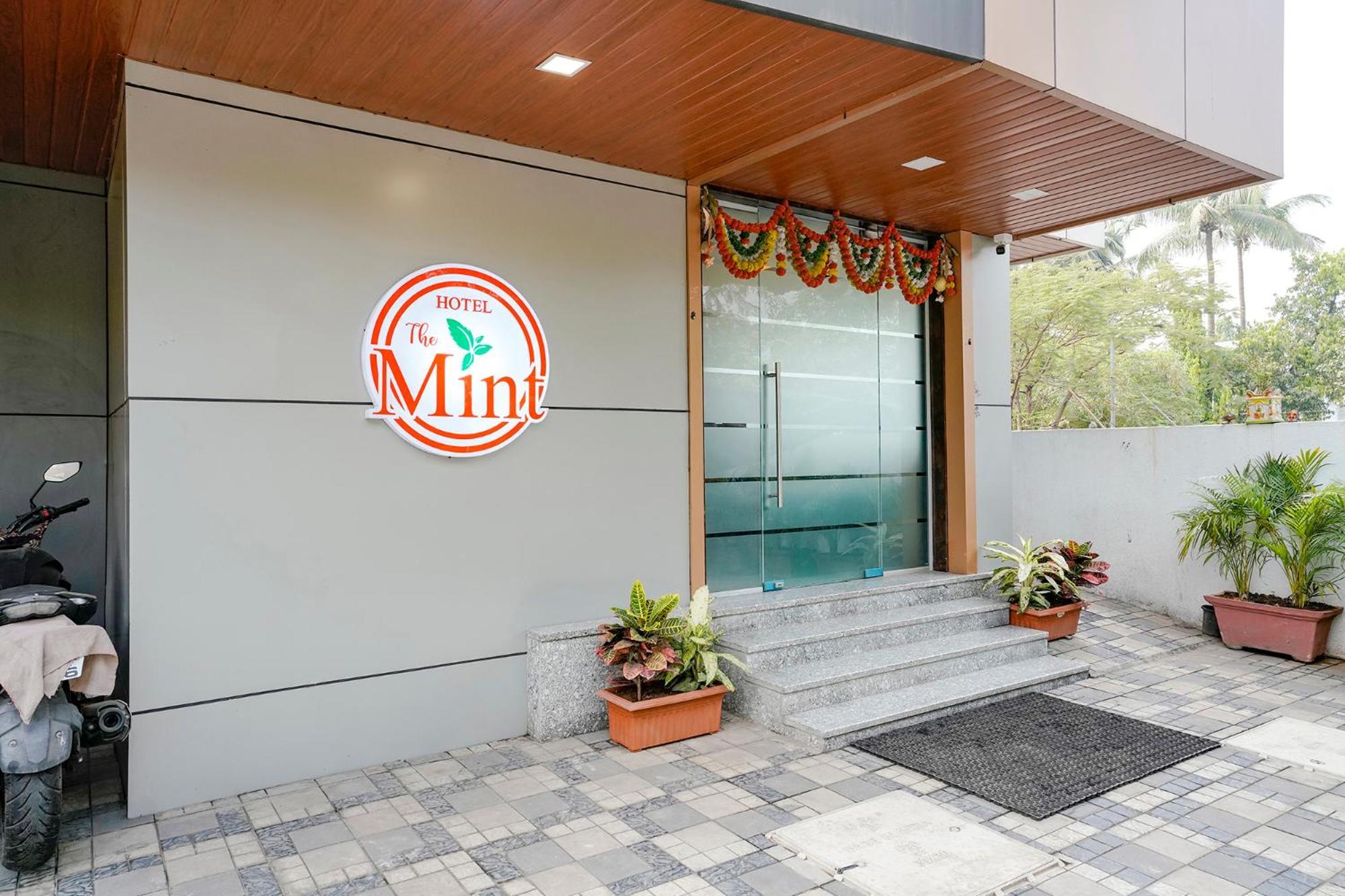 Fabhotel The Mint Mumbai Exterior foto